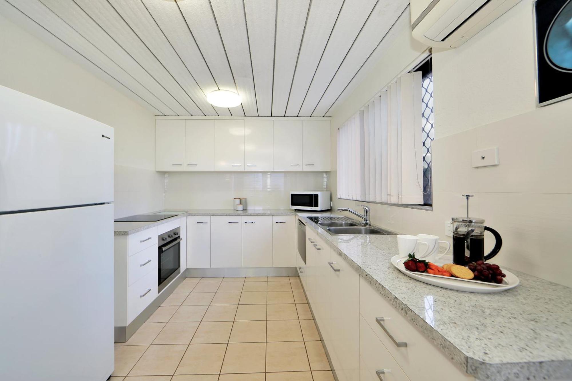 Nautilus Beachside Apartments Bargara Kamer foto